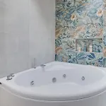 Σπίτι διακοπών By Biddizzi Rari - Romantica Con Vasca Idromassaggio Privata *