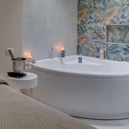 By Biddizzi Rari - Romantica Con Vasca Idromassaggio Privata * Sciacca