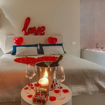 By Biddizzi Rari - Romantica Con Vasca Idromassaggio Privata
